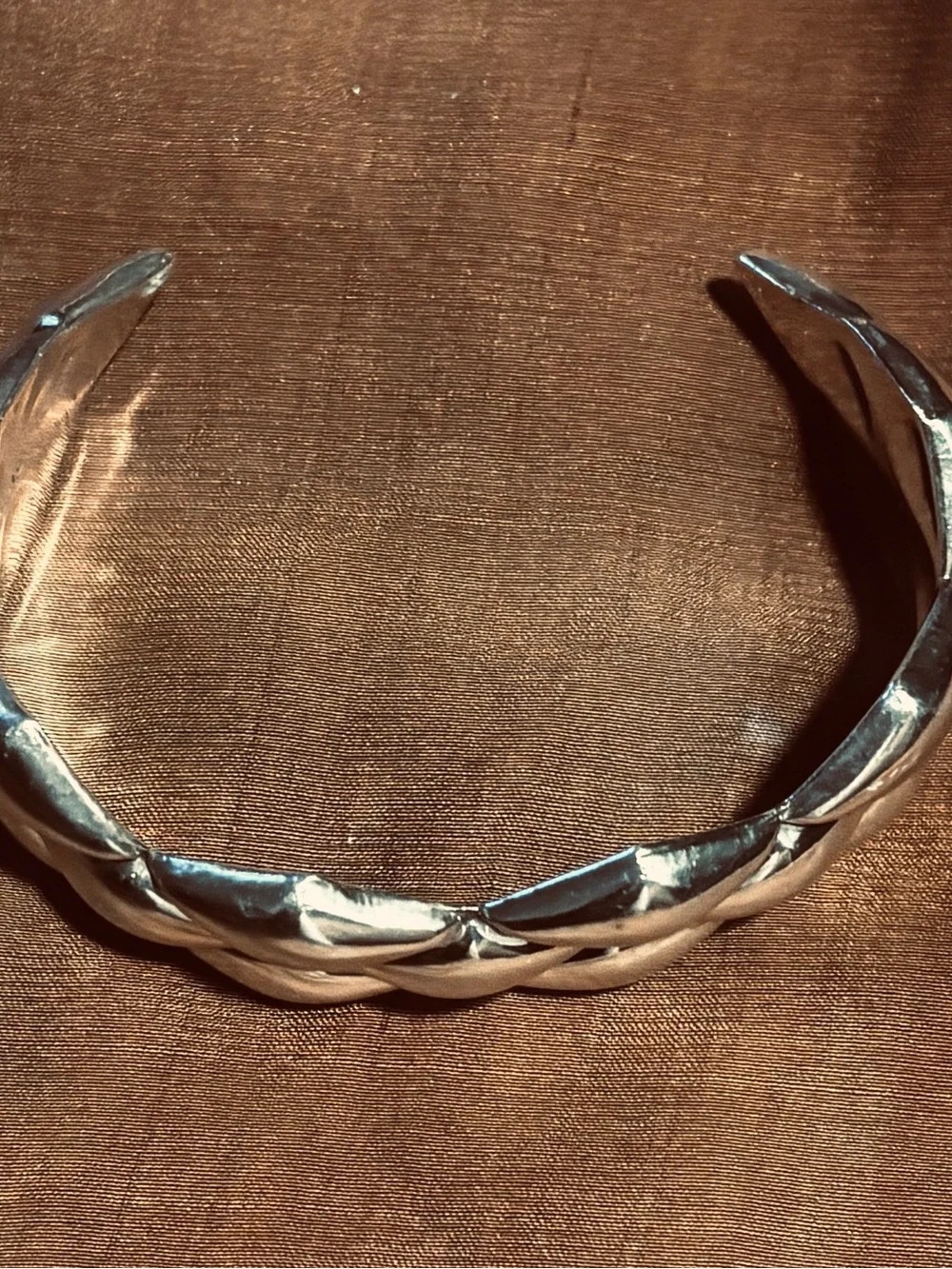 N/A shiny silver